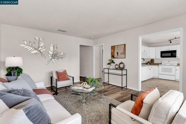 4141 Rita Dr, Martinez, CA 94553