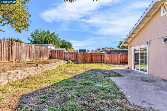 4141 Rita Dr, Martinez, CA 94553