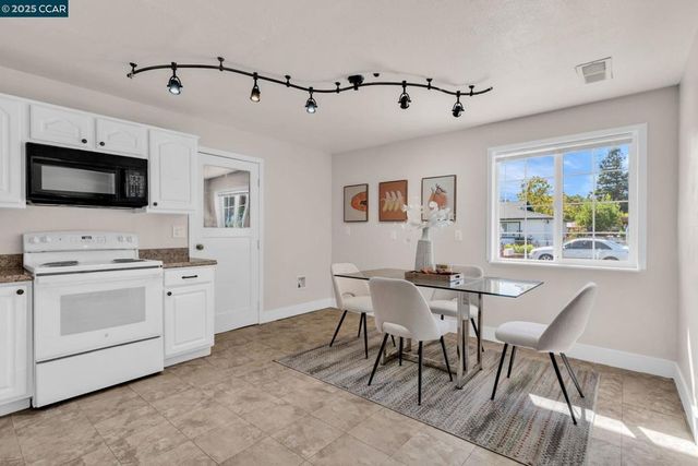 4141 Rita Dr, Martinez, CA 94553