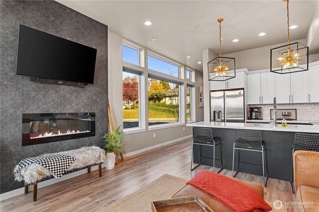 1157 Wheaton Way, Bremerton, WA 98310