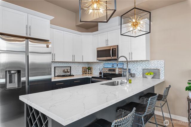 1157 Wheaton Way, Bremerton, WA 98310