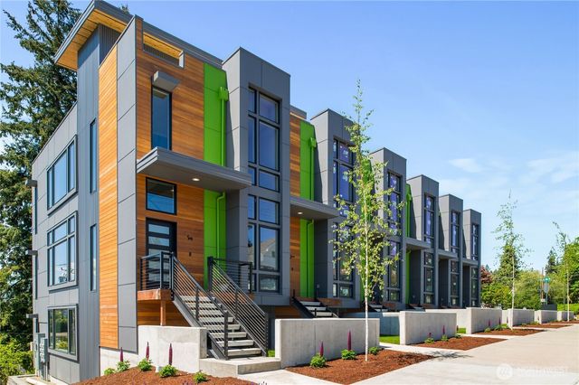 1157 Wheaton Way, Bremerton, WA 98310