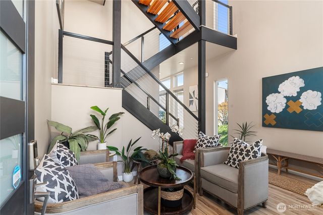 1157 Wheaton Way, Bremerton, WA 98310