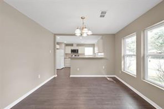 696 Ravensworth Drive, Conroe, TX 77302