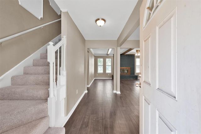 696 Ravensworth Drive, Conroe, TX 77302
