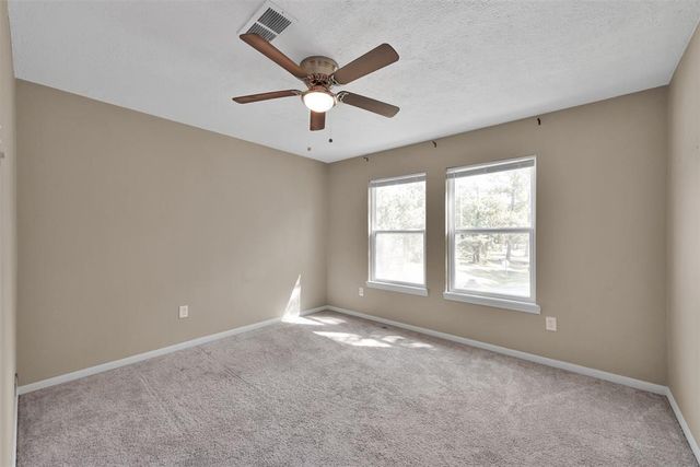 696 Ravensworth Drive, Conroe, TX 77302