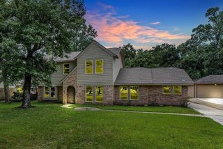696 Ravensworth Drive, Conroe, TX 77302