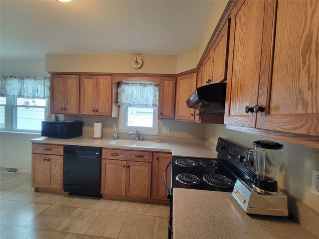 2831 PRESTA Court, Erie, PA 16506