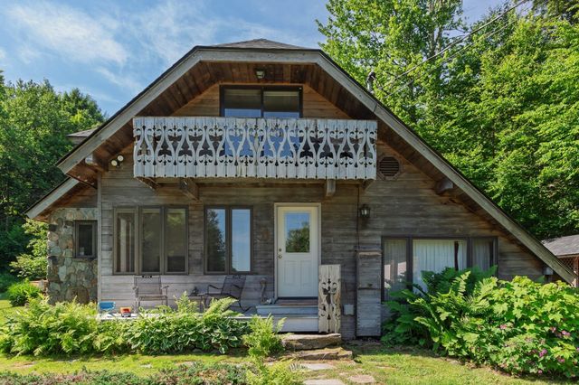 952 Bakersfield Road, Fletcher, VT 05444