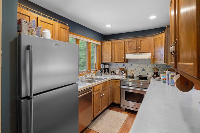 952 Bakersfield Road, Fletcher, VT 05444