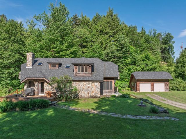 952 Bakersfield Road, Fletcher, VT 05444