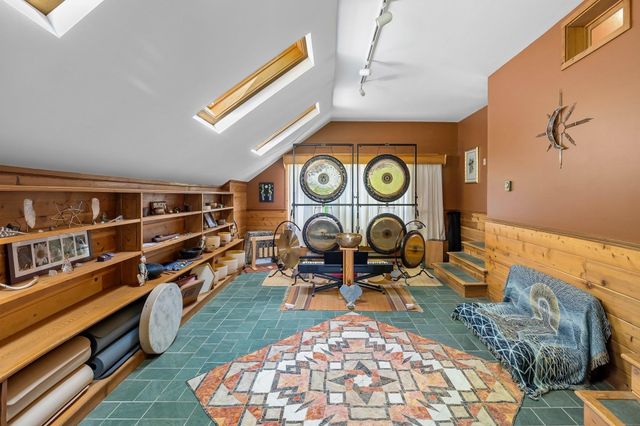 952 Bakersfield Road, Fletcher, VT 05444