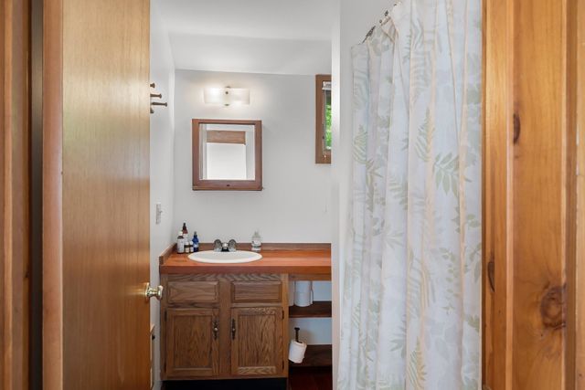 952 Bakersfield Road, Fletcher, VT 05444