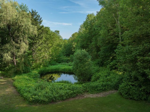 952 Bakersfield Road, Fletcher, VT 05444