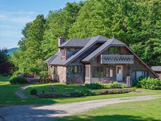 952 Bakersfield Road, Fletcher, VT 05444