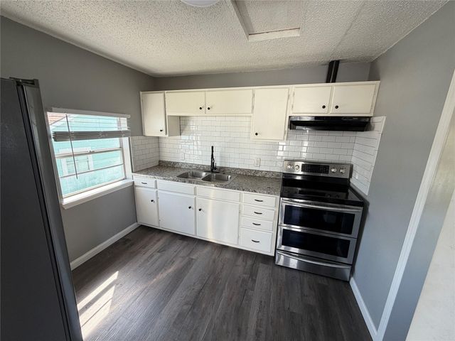 5616 Avenue R Unit 2 2, Galveston, TX 77551