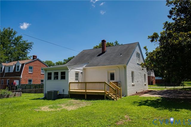 7263 Grace Ln, Mechanicsville, VA 23111