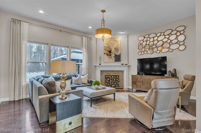 3230 Park Meadow Drive, Orion Charter Township, MI 48362