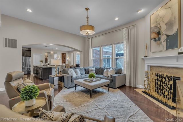 3230 Park Meadow Drive, Orion Charter Township, MI 48362