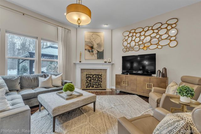 3230 Park Meadow Drive, Orion Charter Township, MI 48362