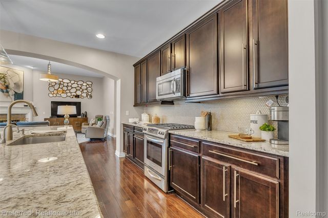 3230 Park Meadow Drive, Orion Charter Township, MI 48362