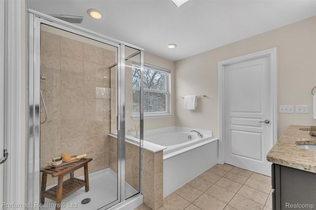 3230 Park Meadow Drive, Orion Charter Township, MI 48362