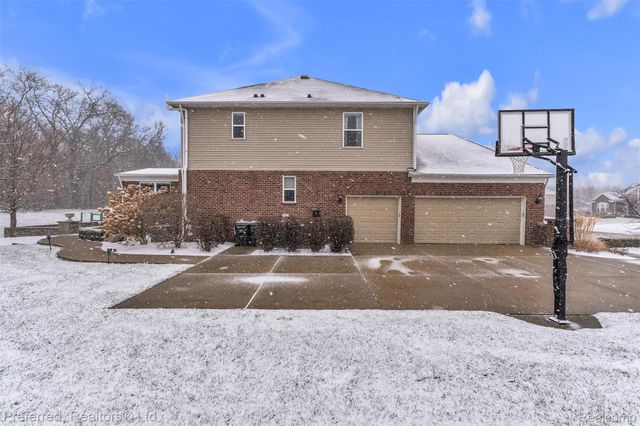 3230 Park Meadow Drive, Orion Charter Township, MI 48362