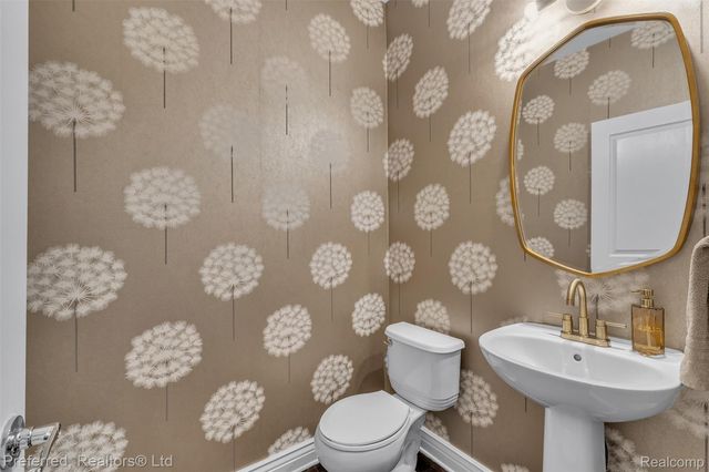 3230 Park Meadow Drive, Orion Charter Township, MI 48362