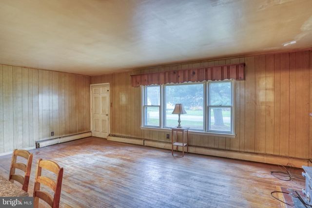 2927 FRAZER RD, Newark, DE 19702