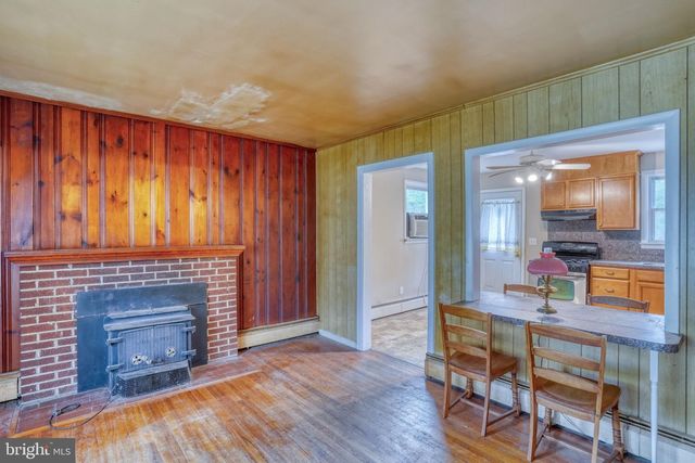 2927 FRAZER RD, Newark, DE 19702