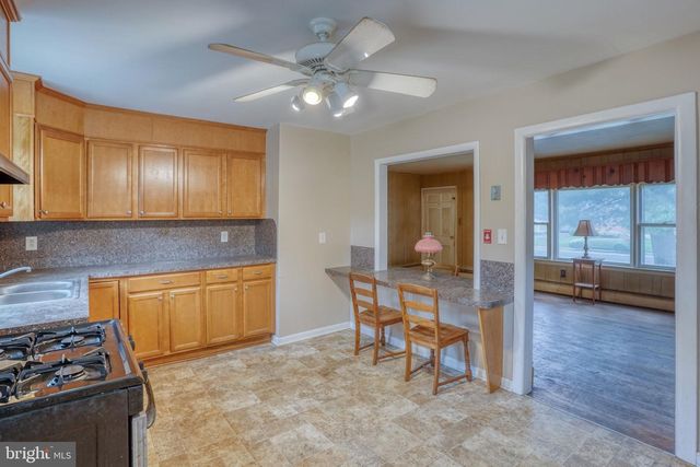 2927 FRAZER RD, Newark, DE 19702
