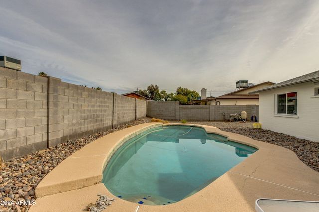 544 E Morrow Drive, Phoenix, AZ 85024