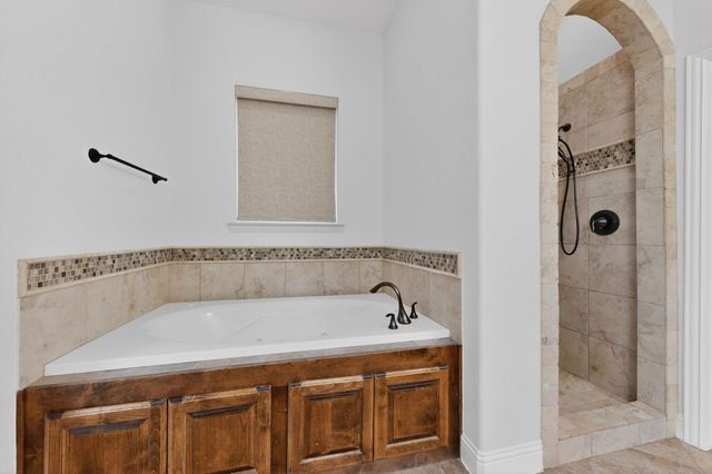 2313 Windjammer Way, Rowlett, TX 75088