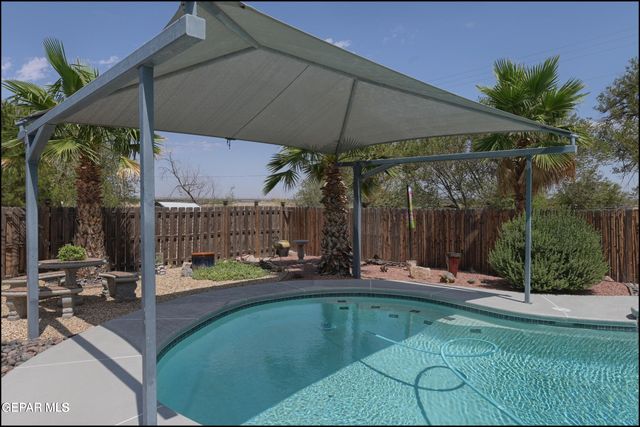 145 LIBBY Road, Canutillo, TX 79835