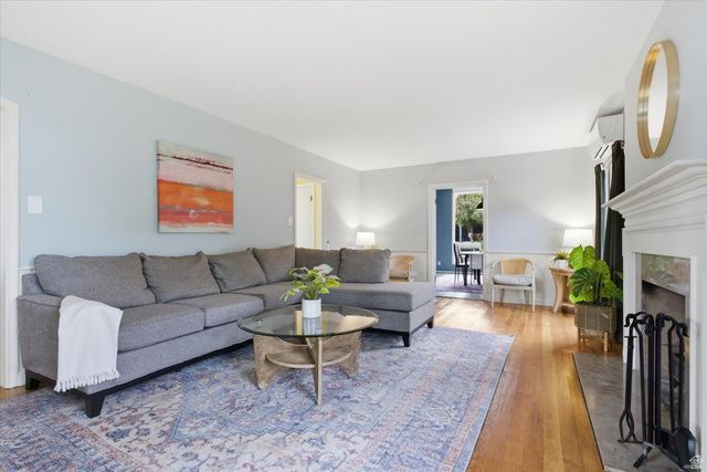 2009 E 1300 S, Salt Lake City, UT 84108