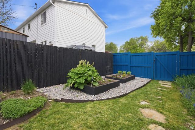 2009 E 1300 S, Salt Lake City, UT 84108