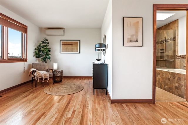 4815 NE 86th Street, Seattle, WA 98115