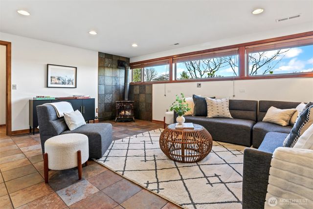 4815 NE 86th Street, Seattle, WA 98115