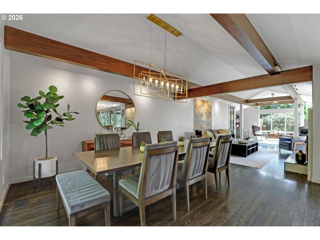 3619 Sw 50TH Ave, Portland, OR 97221