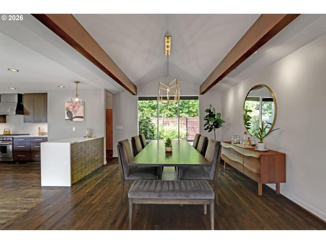 3619 Sw 50TH Ave, Portland, OR 97221