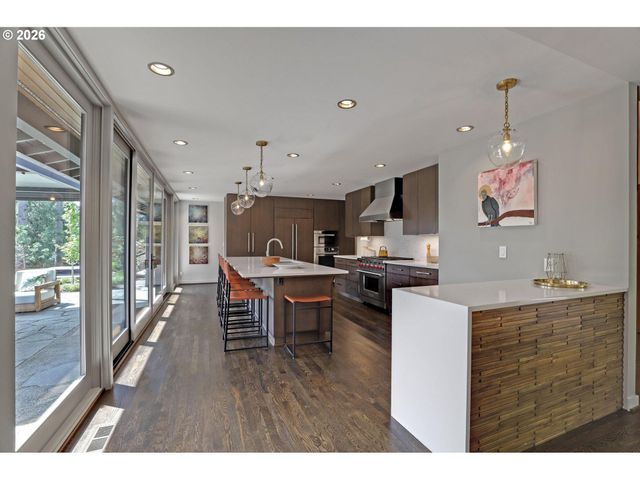 3619 Sw 50TH Ave, Portland, OR 97221