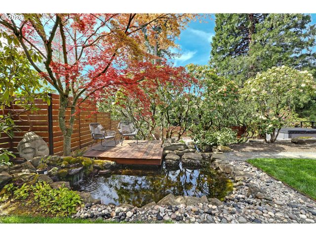 3619 Sw 50TH Ave, Portland, OR 97221
