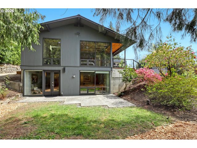 3619 Sw 50TH Ave, Portland, OR 97221