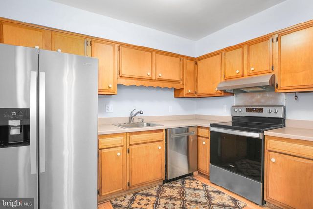 19007 RED OAK LN, Triangle, VA 22172