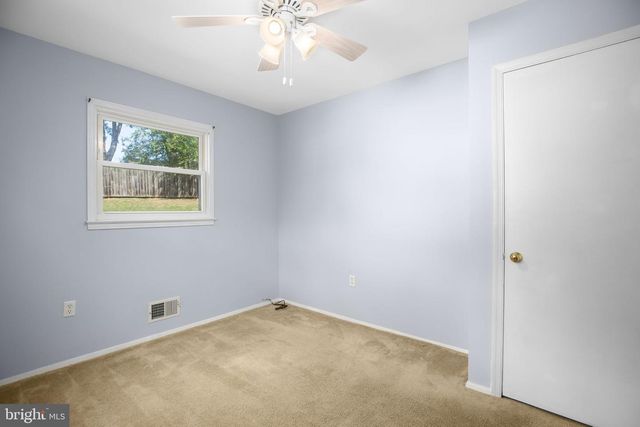 19007 RED OAK LN, Triangle, VA 22172