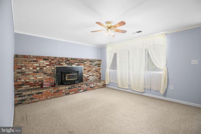 19007 RED OAK LN, Triangle, VA 22172