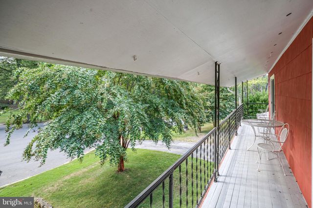 19007 RED OAK LN, Triangle, VA 22172