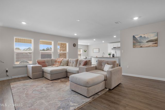 1089 Enclave Circle, Long Beach, MS 39560