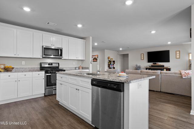 1089 Enclave Circle, Long Beach, MS 39560