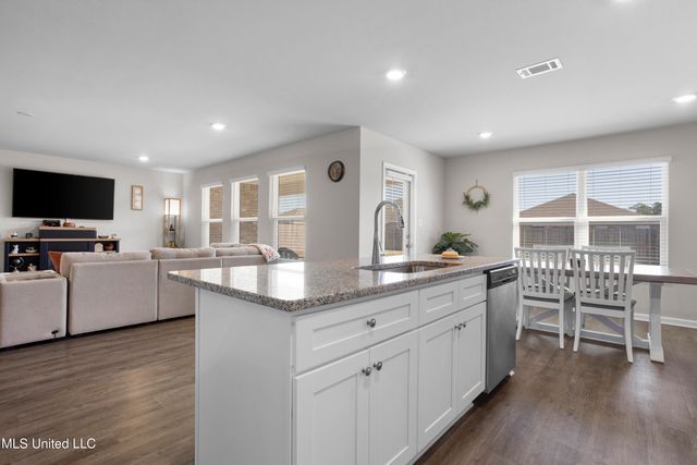 1089 Enclave Circle, Long Beach, MS 39560